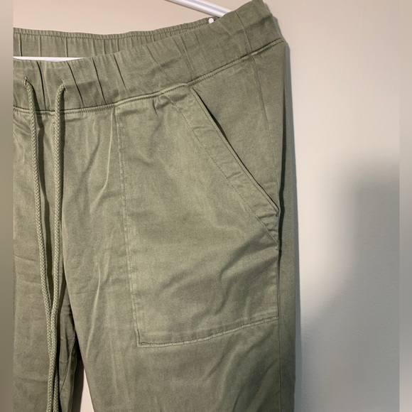 Bella Dahl Pocket Jogger - Picture 7 of 8